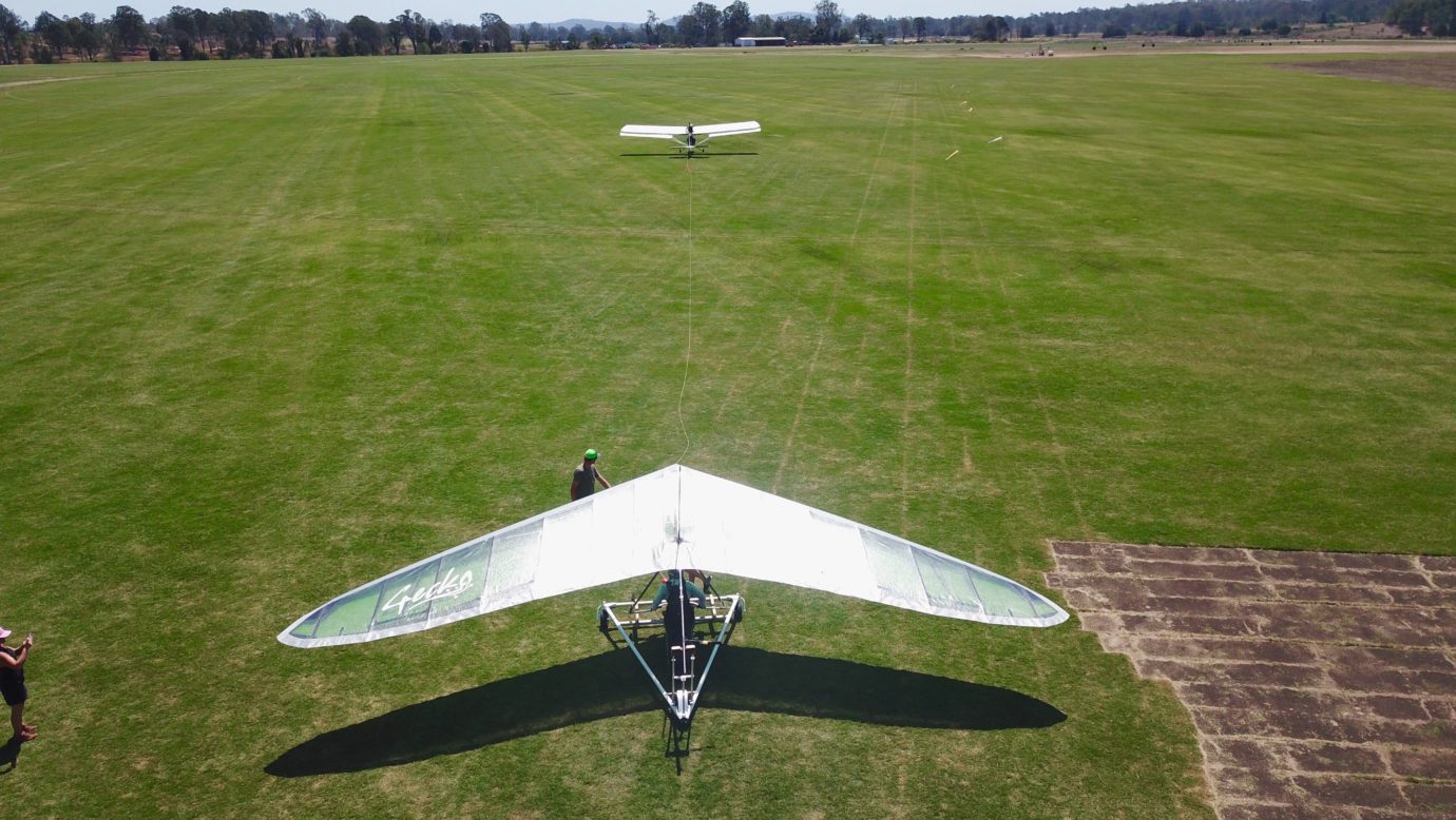 hang gliding towing