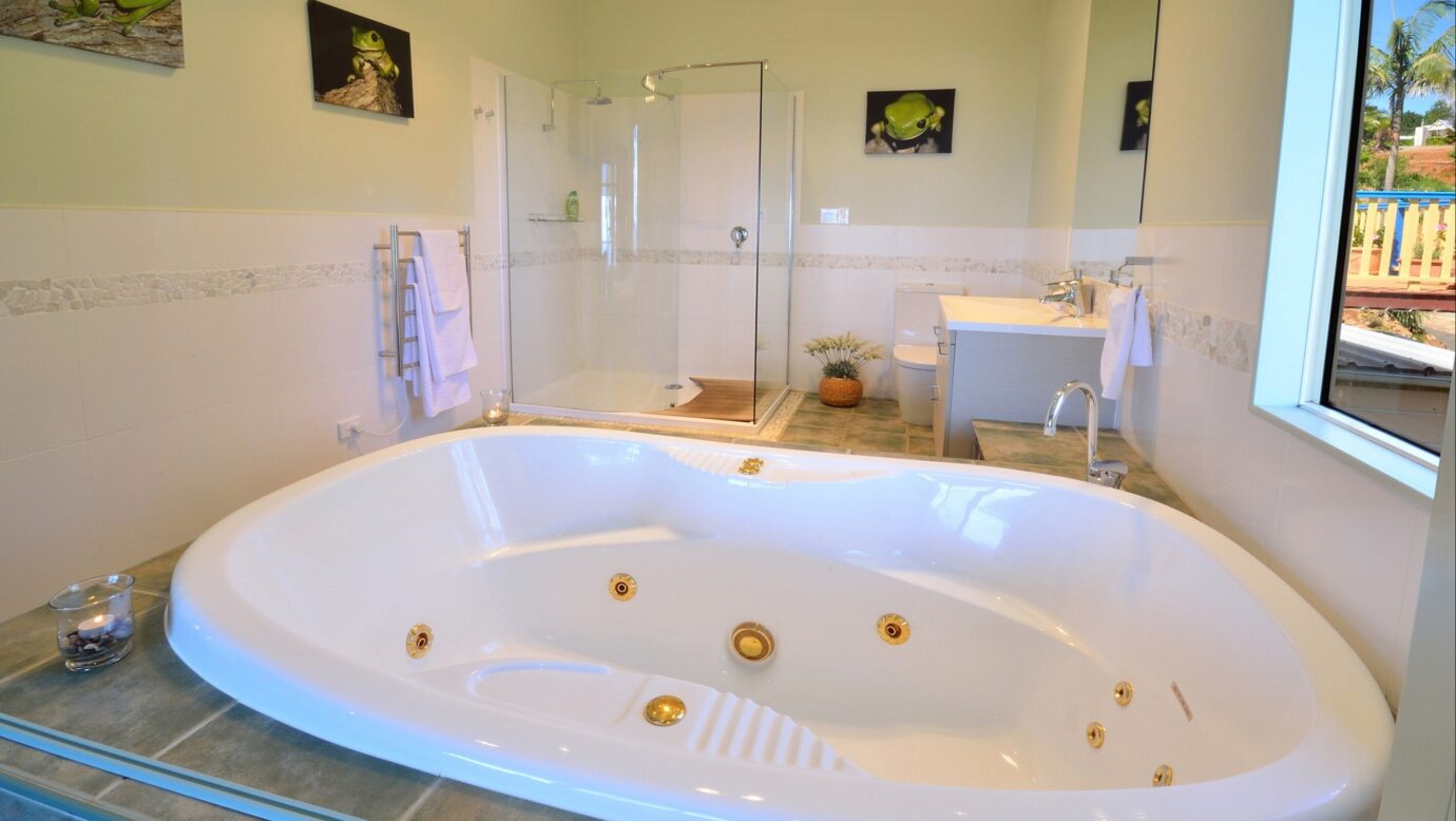 Daintree bathroom with double spa bath