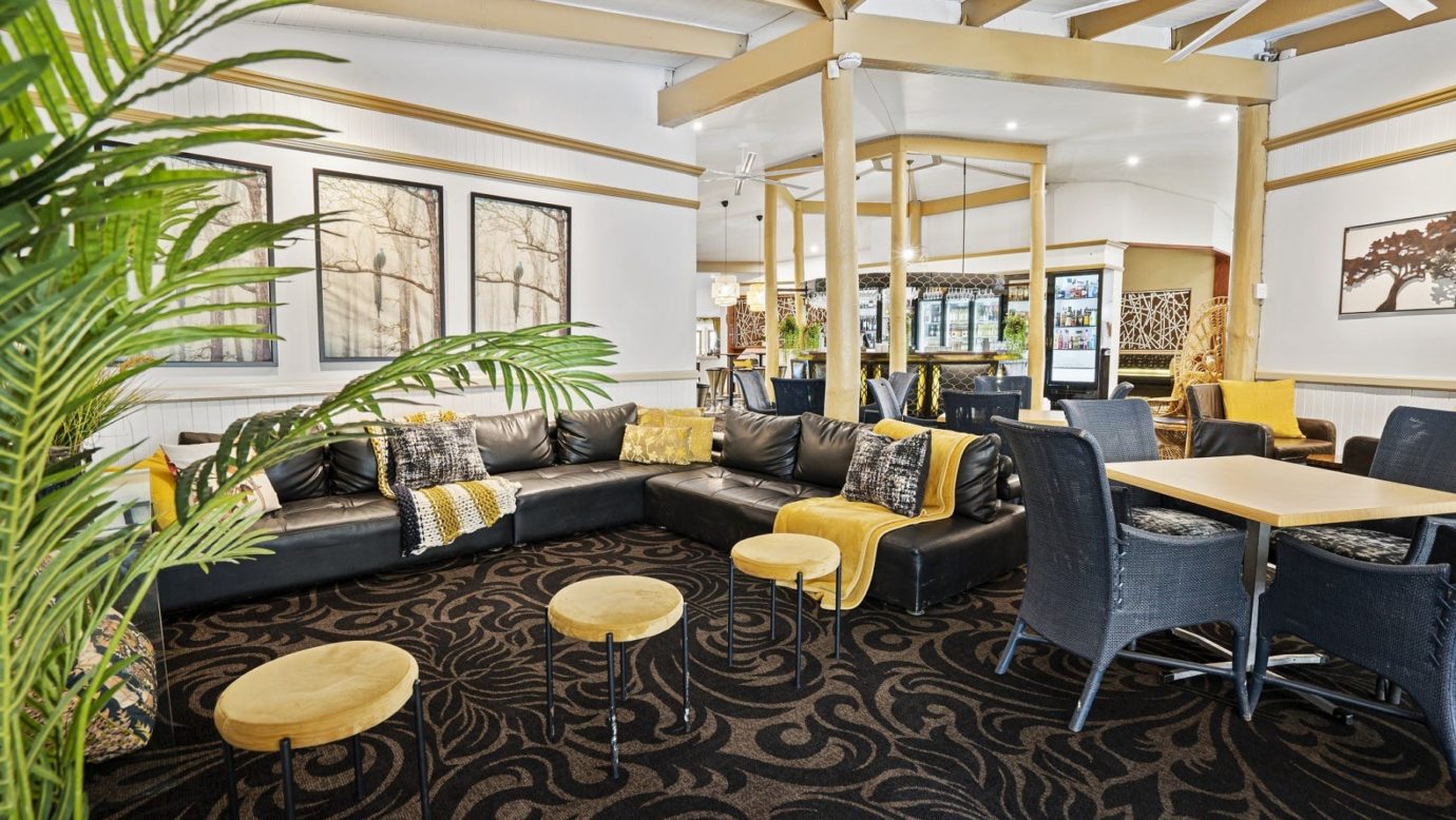 Rainforest Lounge Bar