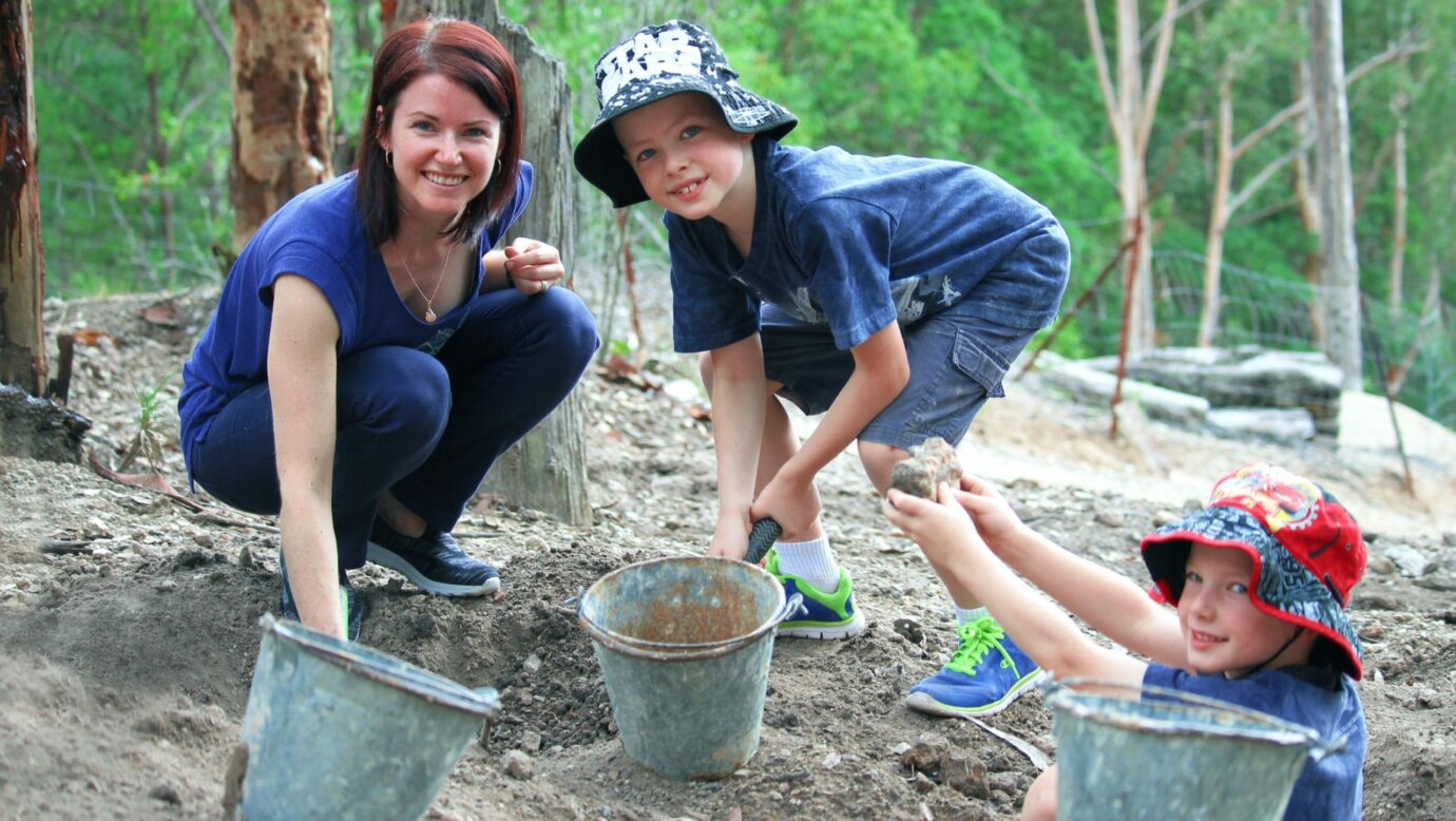 Fossicking Family