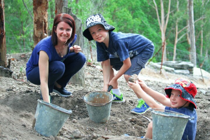 Fossicking Family