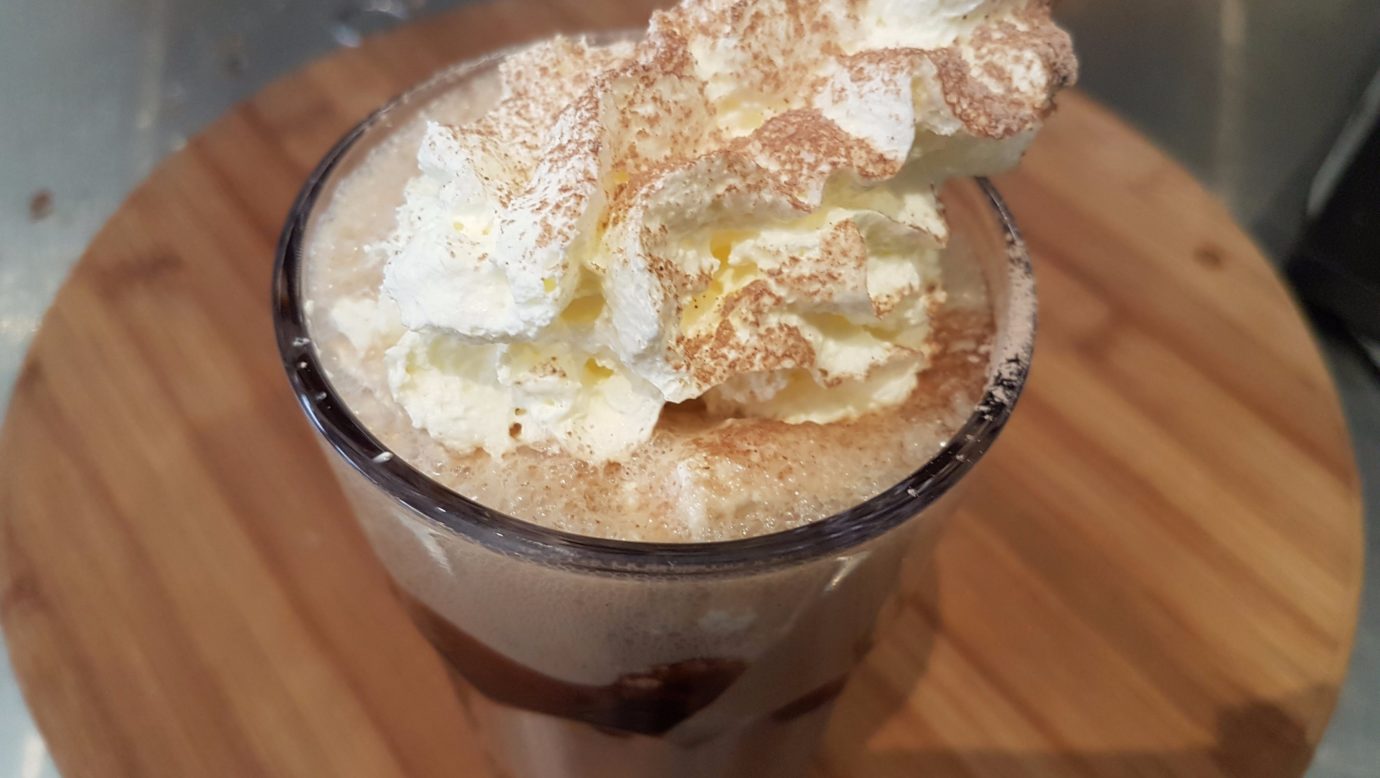 Iced Chocolate Crema Lovers Cafe Tamborine Mountain QLD