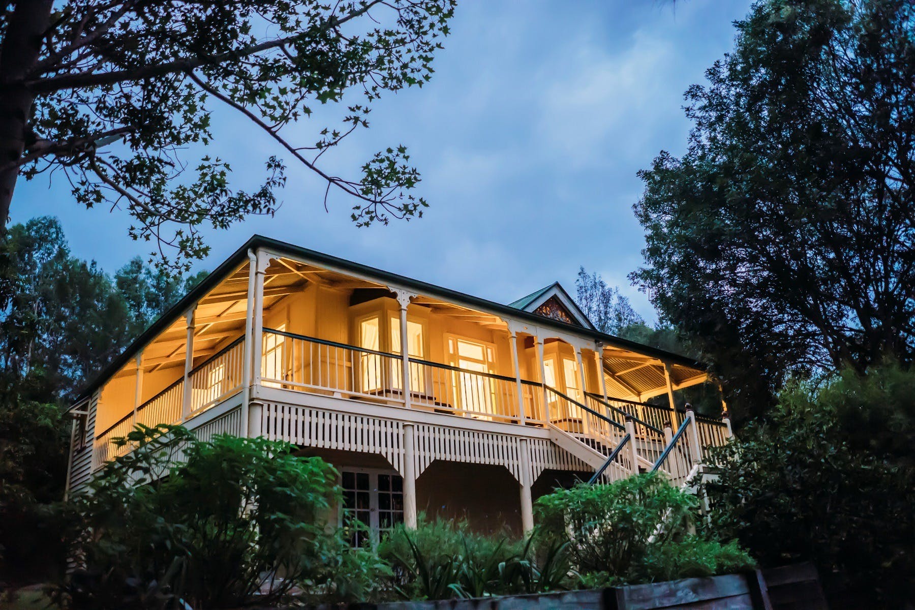 Boolamoola Homestead is a 3-bedroom genuine queenslander-style house with a function room underneath