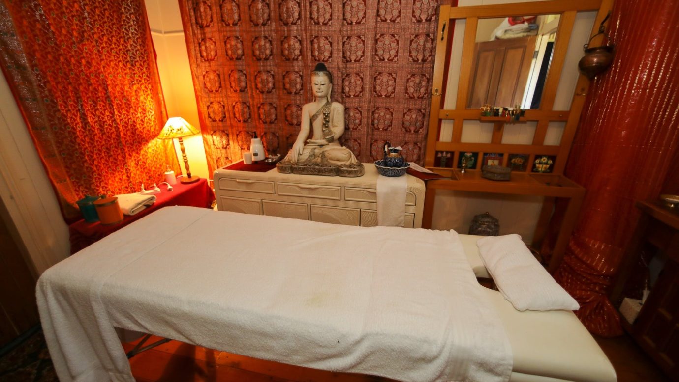 nirvana's ayurvedic treatment room