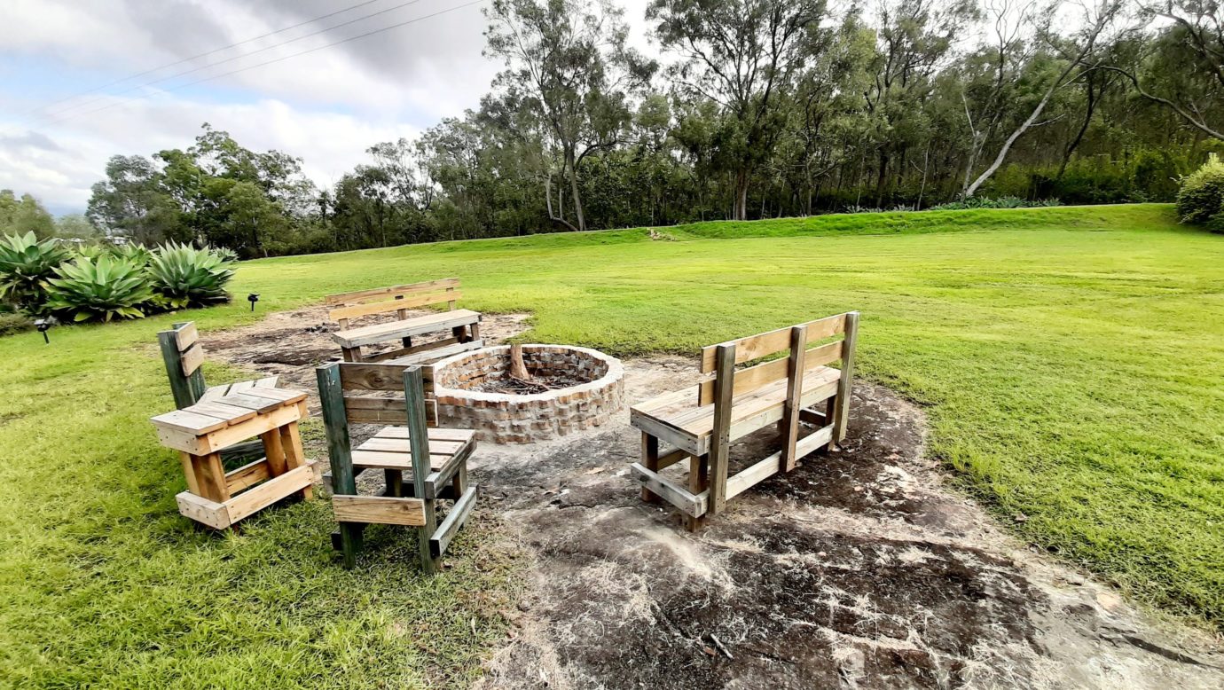 Toast yourselves around the firepit and check out the amazing Moogerah starry skies