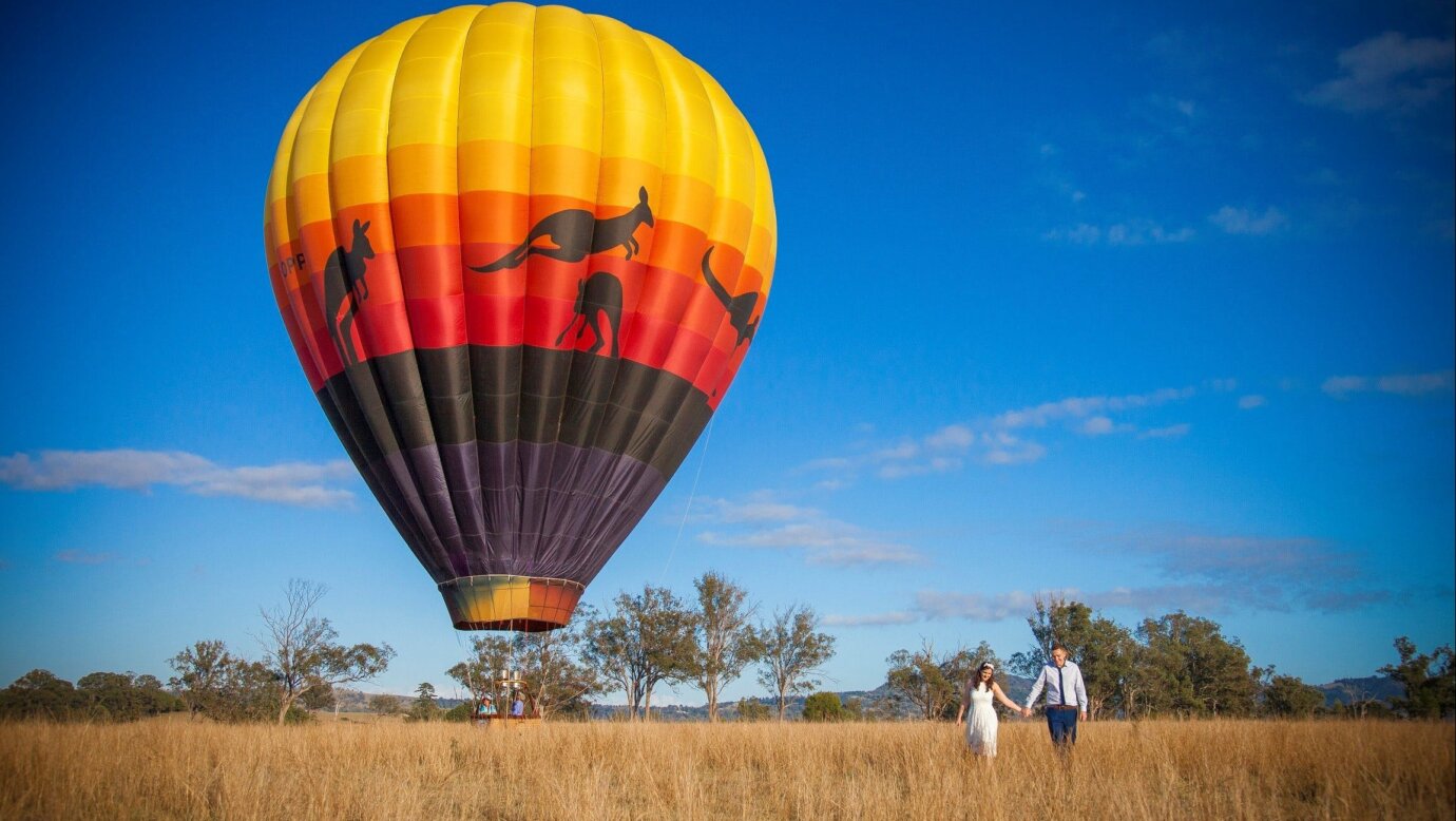 wedding ceremony in a balloon, boutique flights