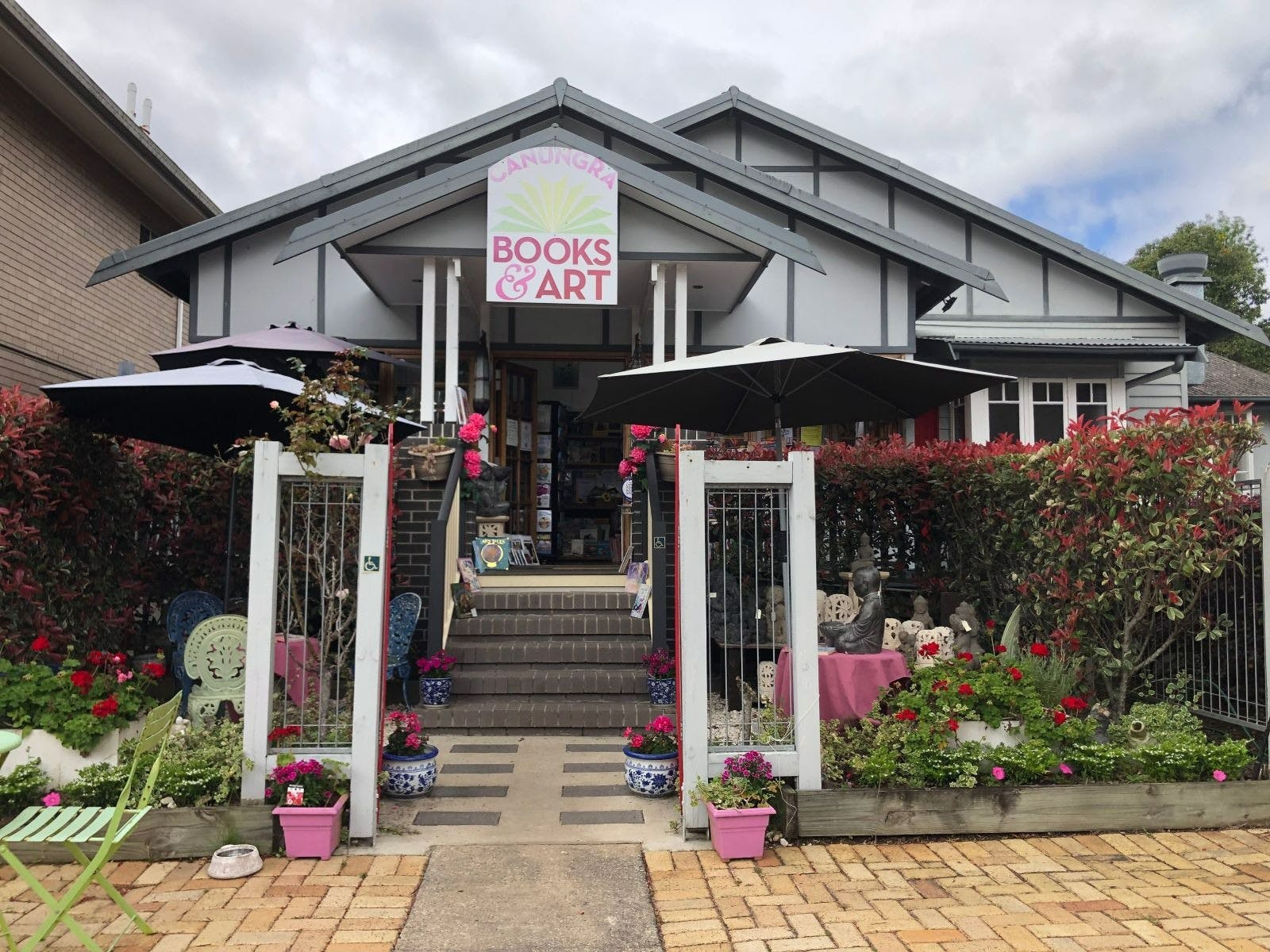 Canungra Books and Art