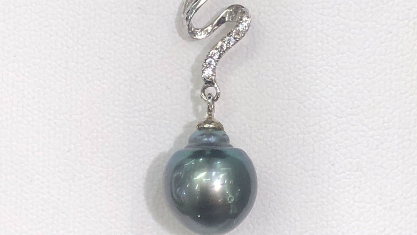 Australian Outback Opals Cook Island Black Pearl