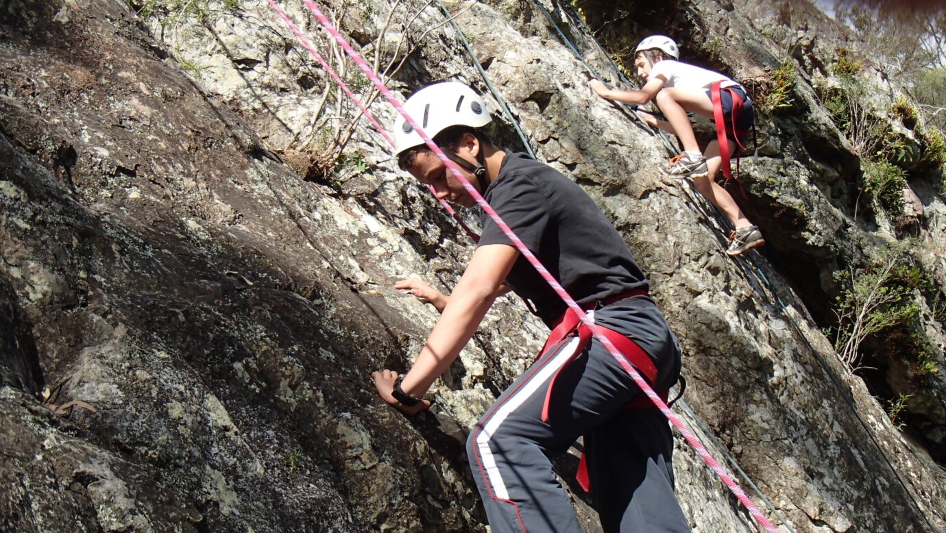 kids activities, teen activities, outdoor climbing, holiday program