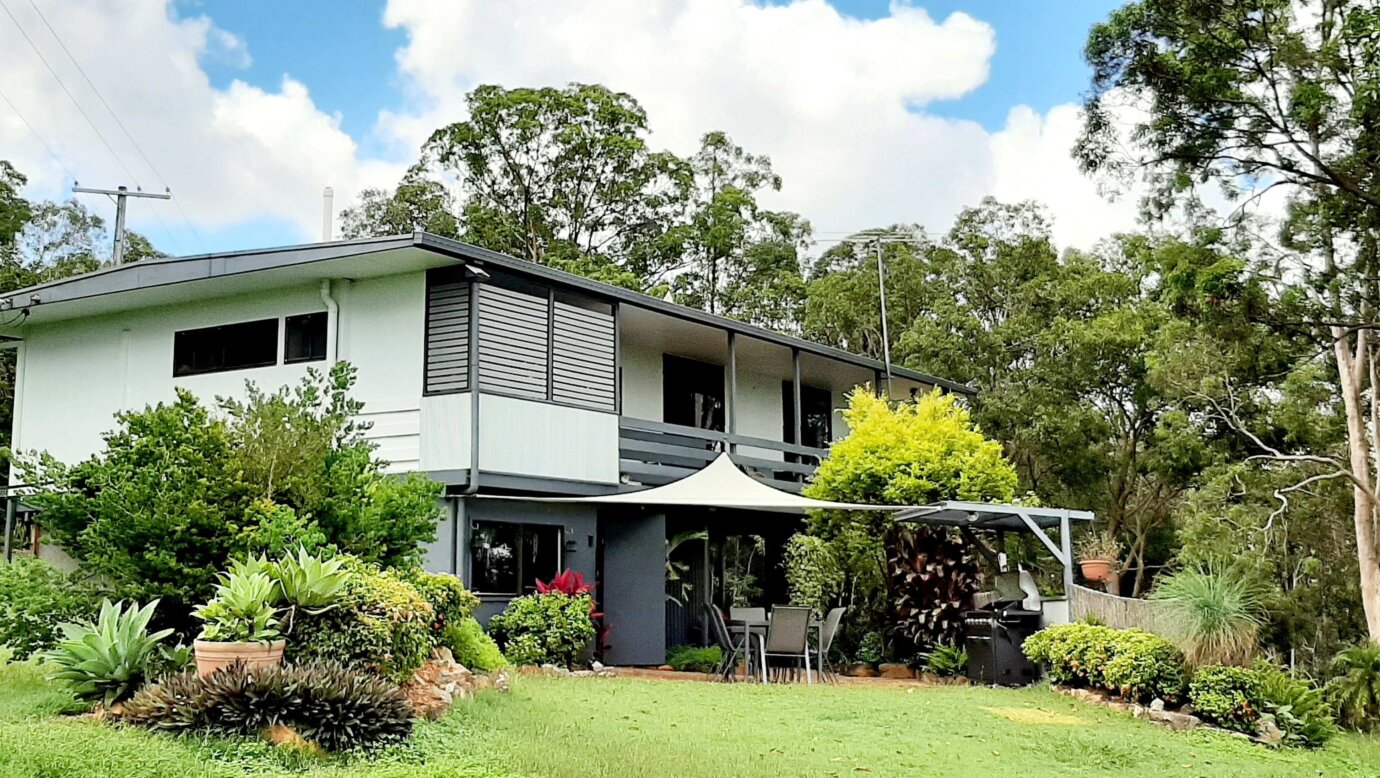 Outside view of Moogie House showing the al fresco entertaining area and gardens