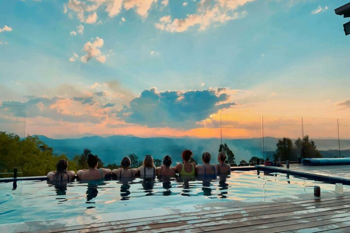 Heated Infinity Pool Panoramic Views Fireplace Sleeps 10 Accommodation Scenic Rim