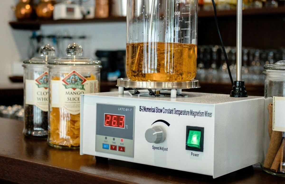 Craft Your Own Rum: Blending and Barrel Experience