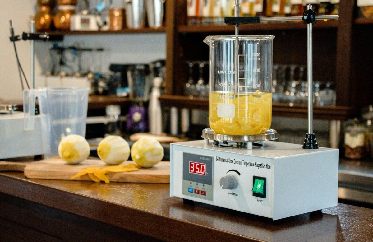 Citrus Liqueur Creation: Craft Your Zesty Cello