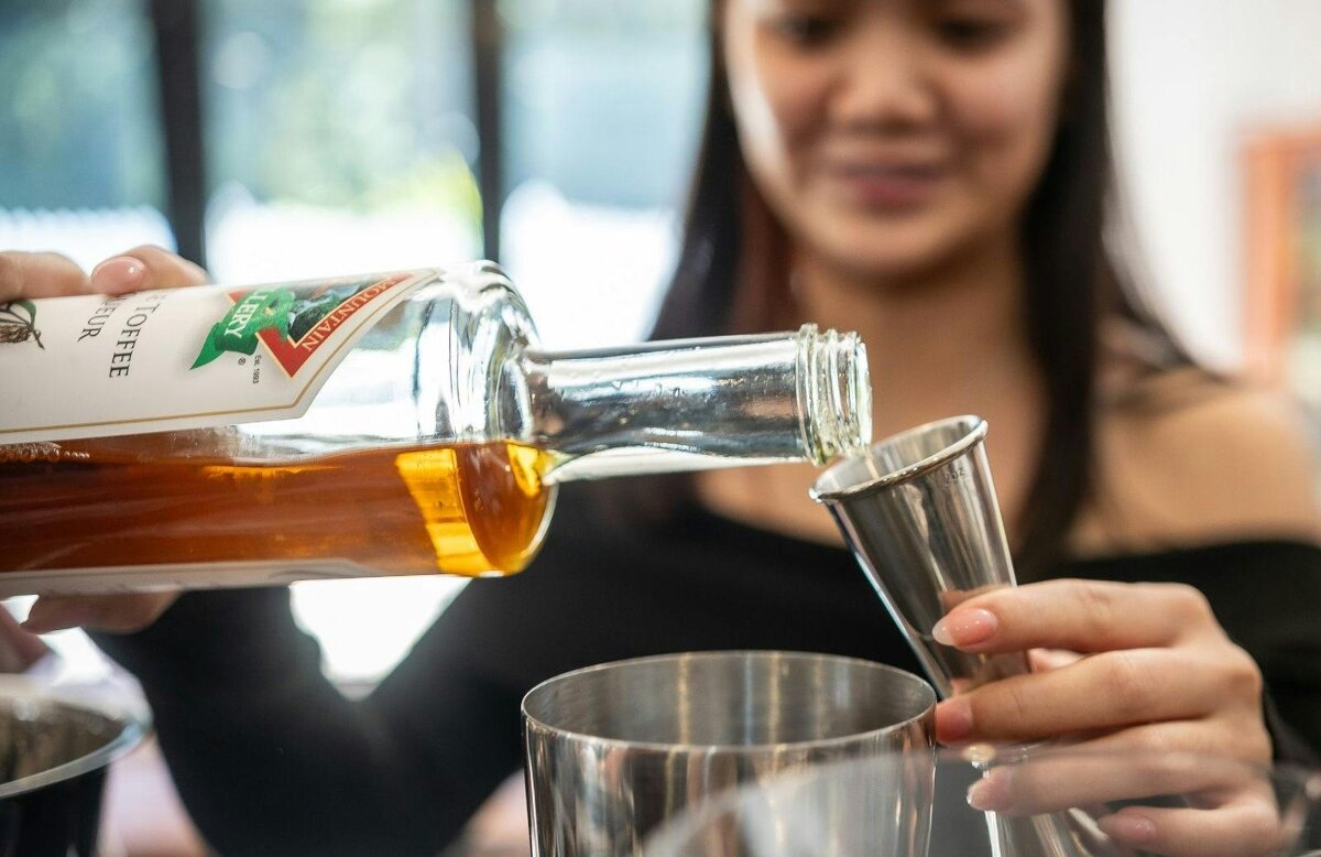 Craft Your Own – Cocktail Masterclass