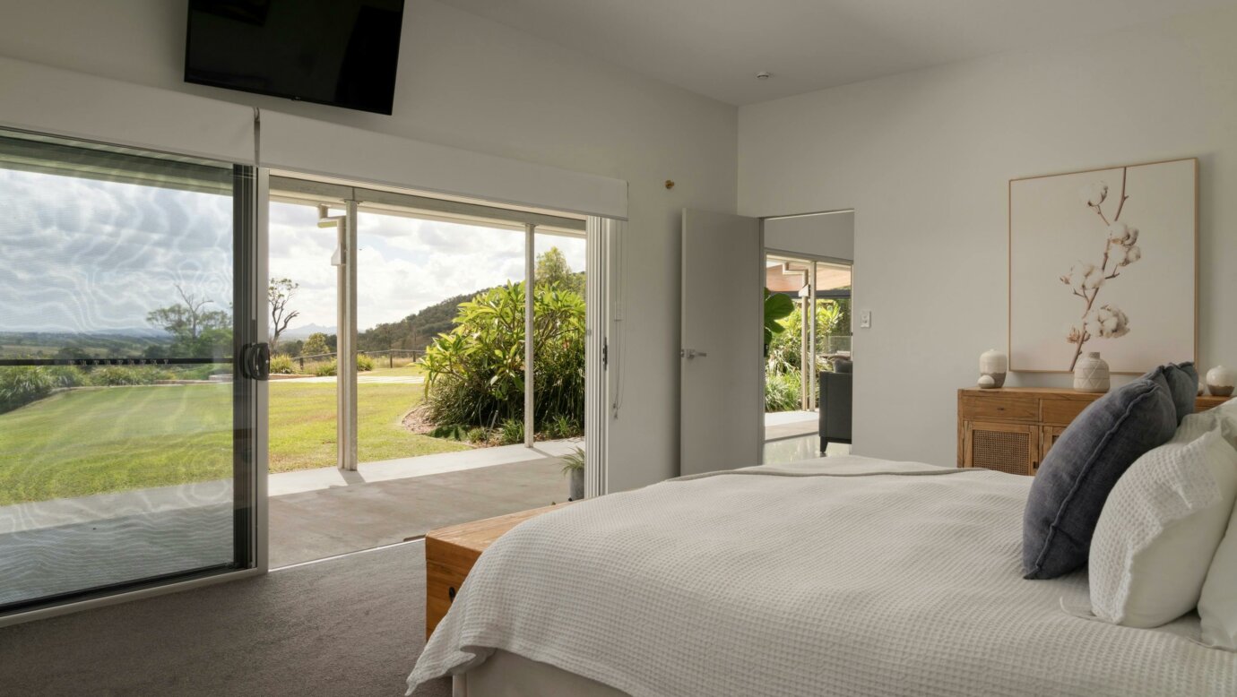 Skyline Farmhouse - Room 02