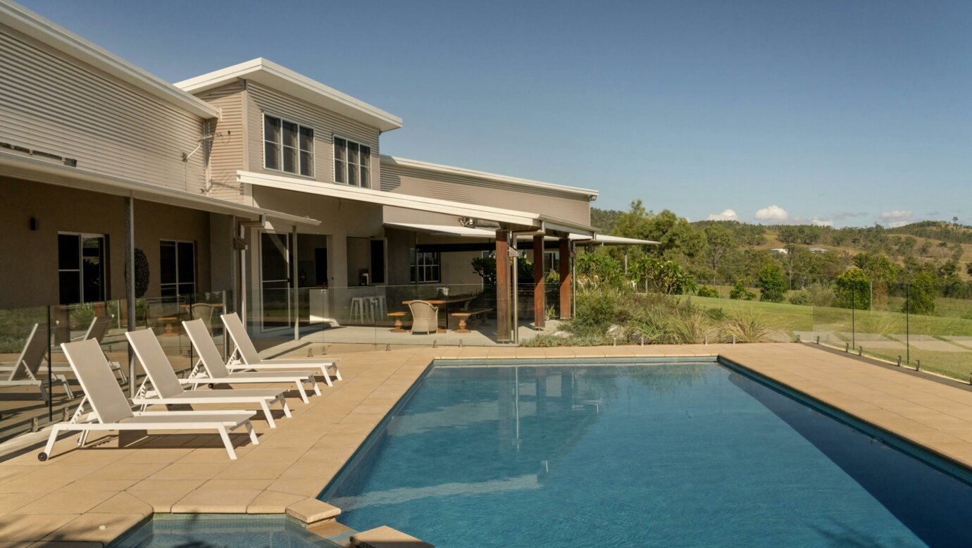 Skyline Farmhouse - Pool