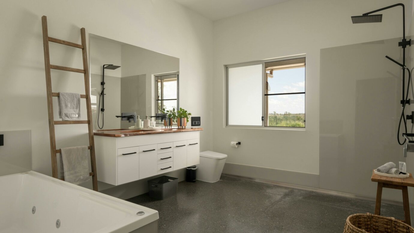 Skyline Farmhouse - Bathroom