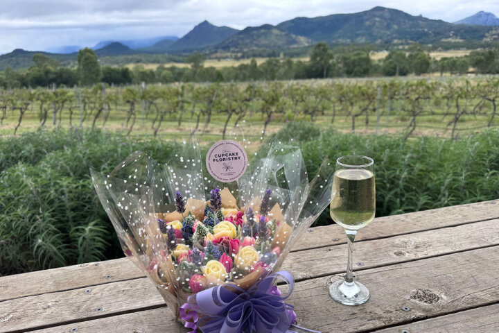 Floral Cupcakes and Sparkling Wine