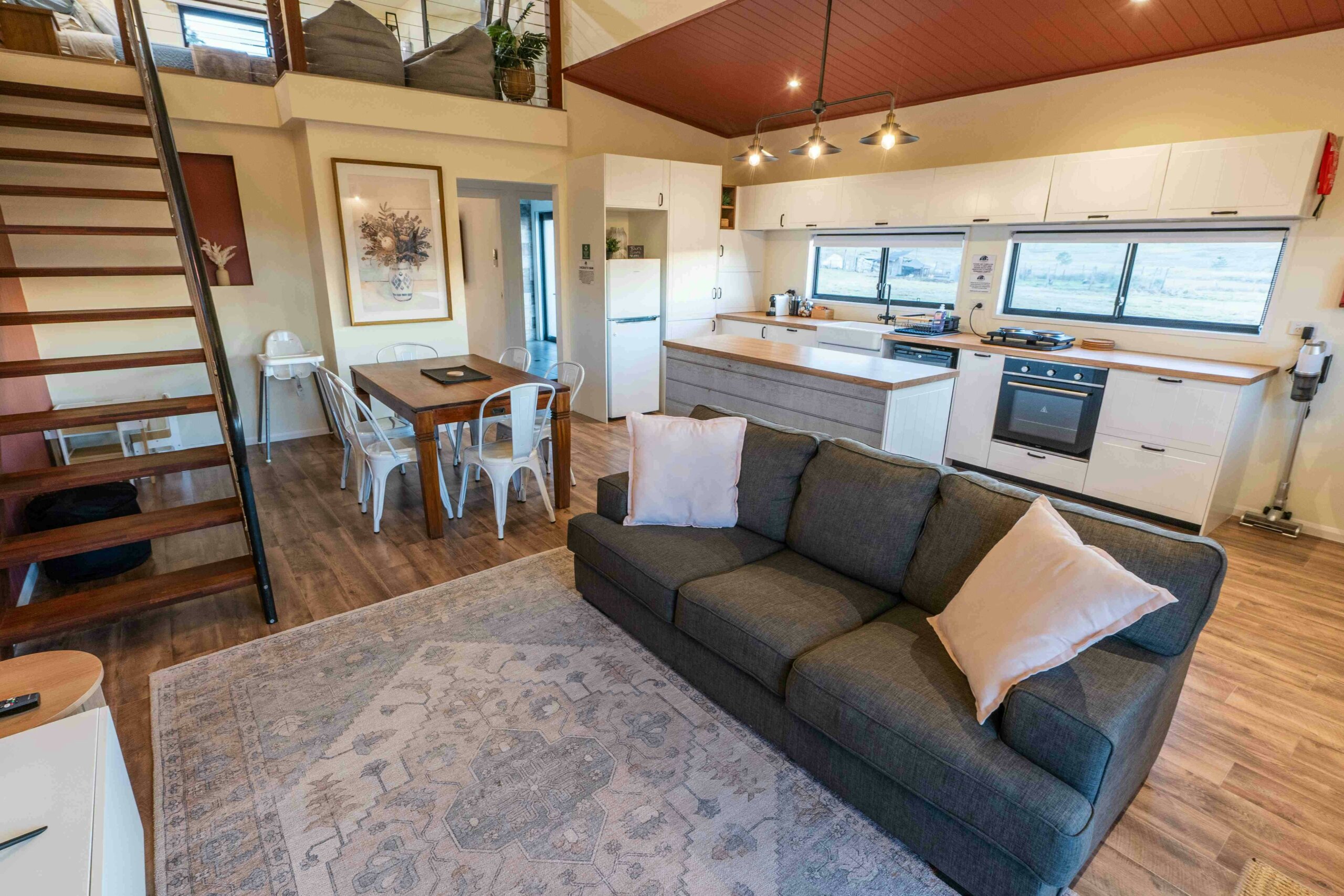 Clandulla Cottages, family friendly farmstay, Scenic Rim, 1hr drive from Brisbane and Gold Coast