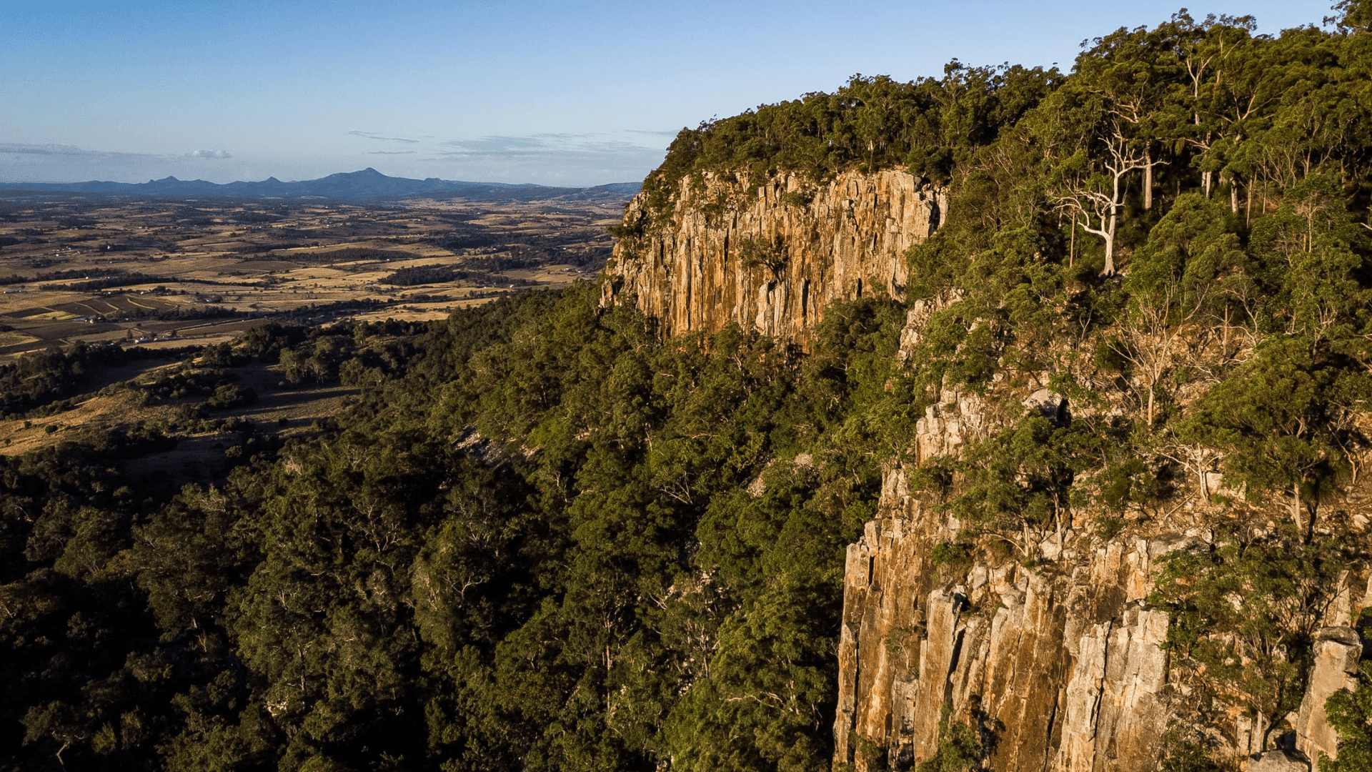 Rock Climbing at Frog Buttress